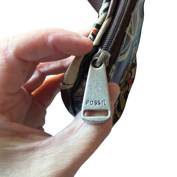 Fossil key-per coated canvas floral crossbody purse bag colorful - Picture 3 of 6